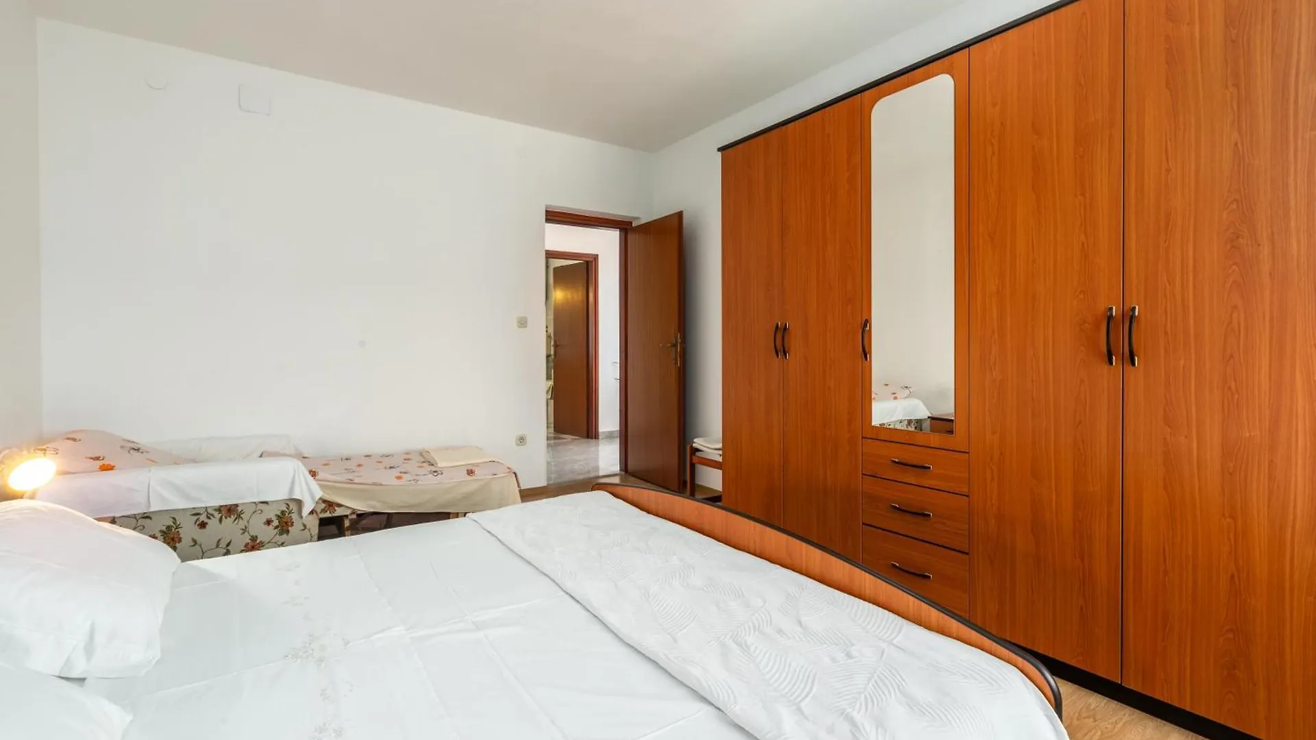 Apartment Anica Stinjan Πούλα